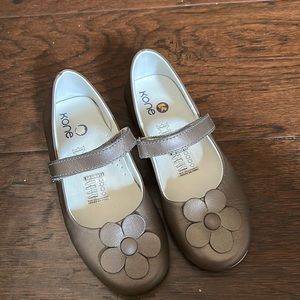 Kids shoes toddlers size 28 cm or size 11 toddler